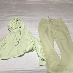 Lululemon light  Green Hoodie and Sweatpants Set